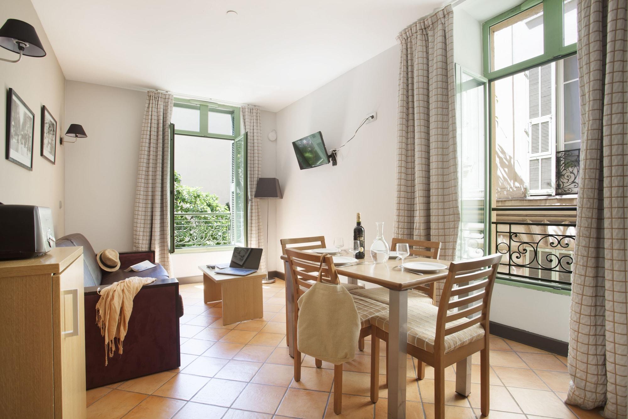 Appart'Hotel Odalys City - Nice Centre Aparthotel 2*